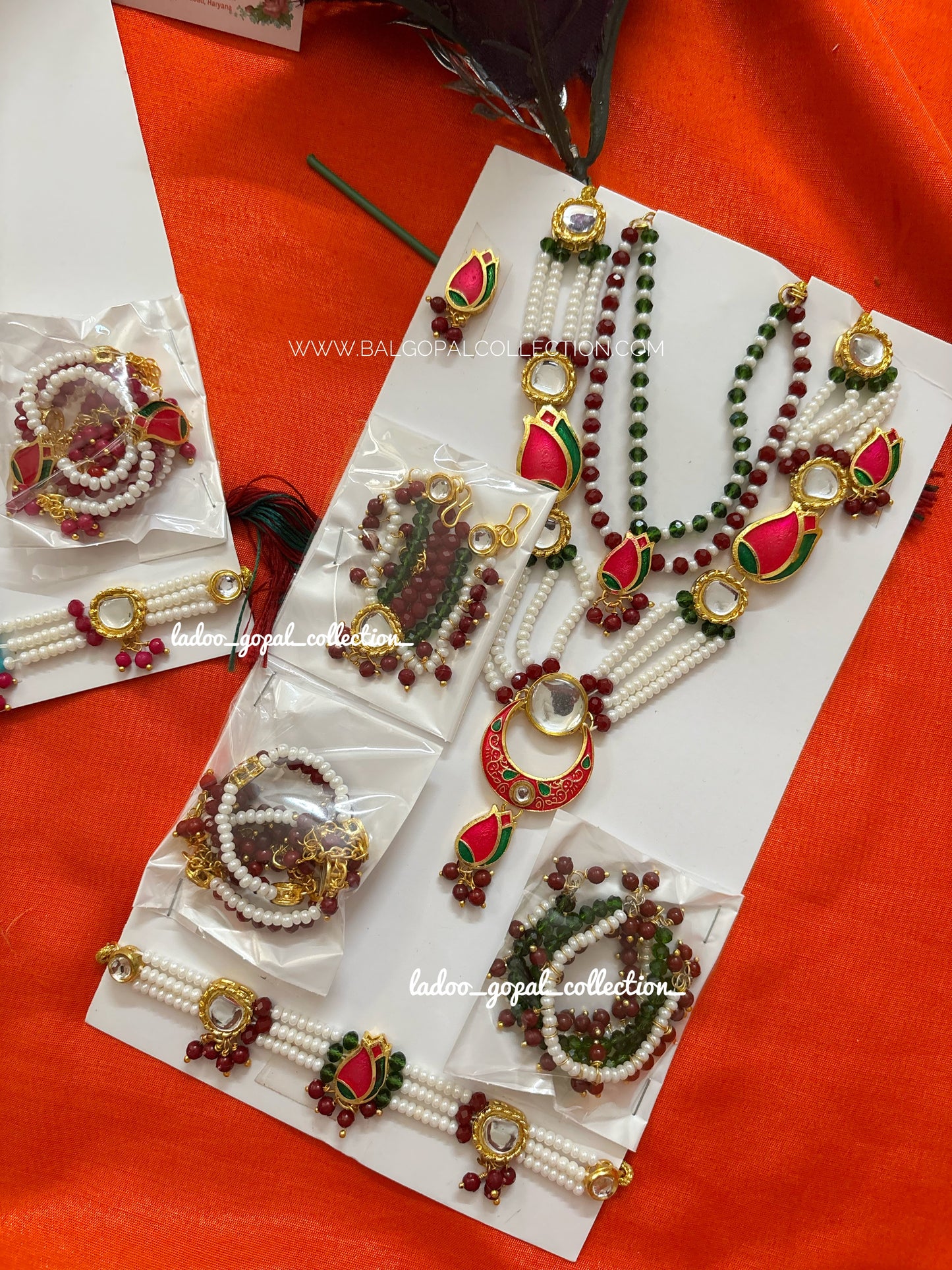 Divine shringar set for Radha Krishna