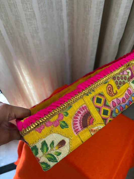 Basket for laddu gopal