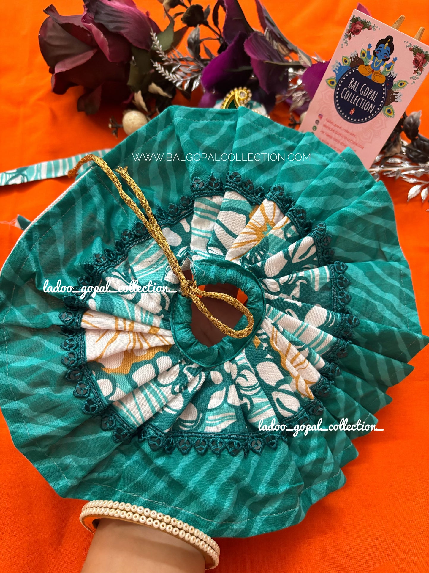 Cotton poshak with pagdi for laddu gopal