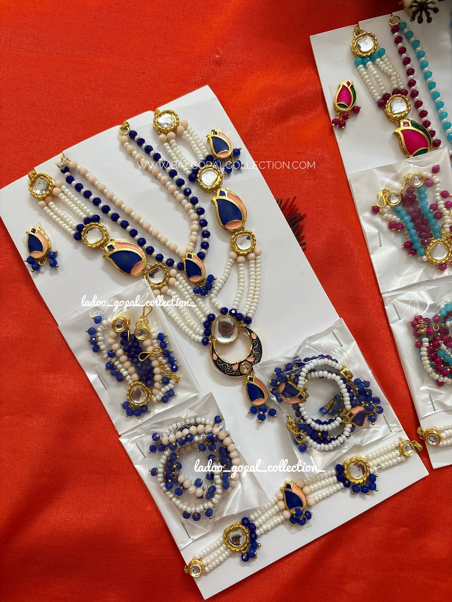 Divine shringar set for Radha Krishna