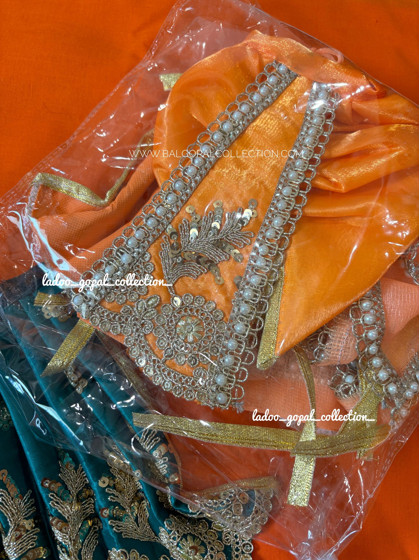 Heavy fabric Radha Krishna Poshak (7 inch)