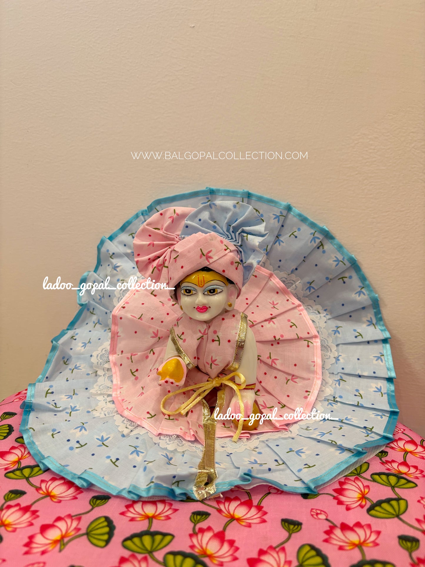 Double frill cotton poshak with pagdi