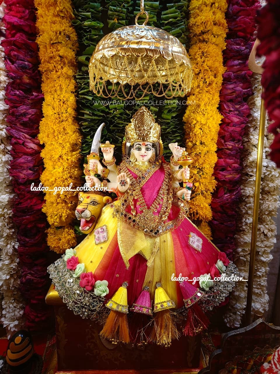 Heavy lehnga for mata rani