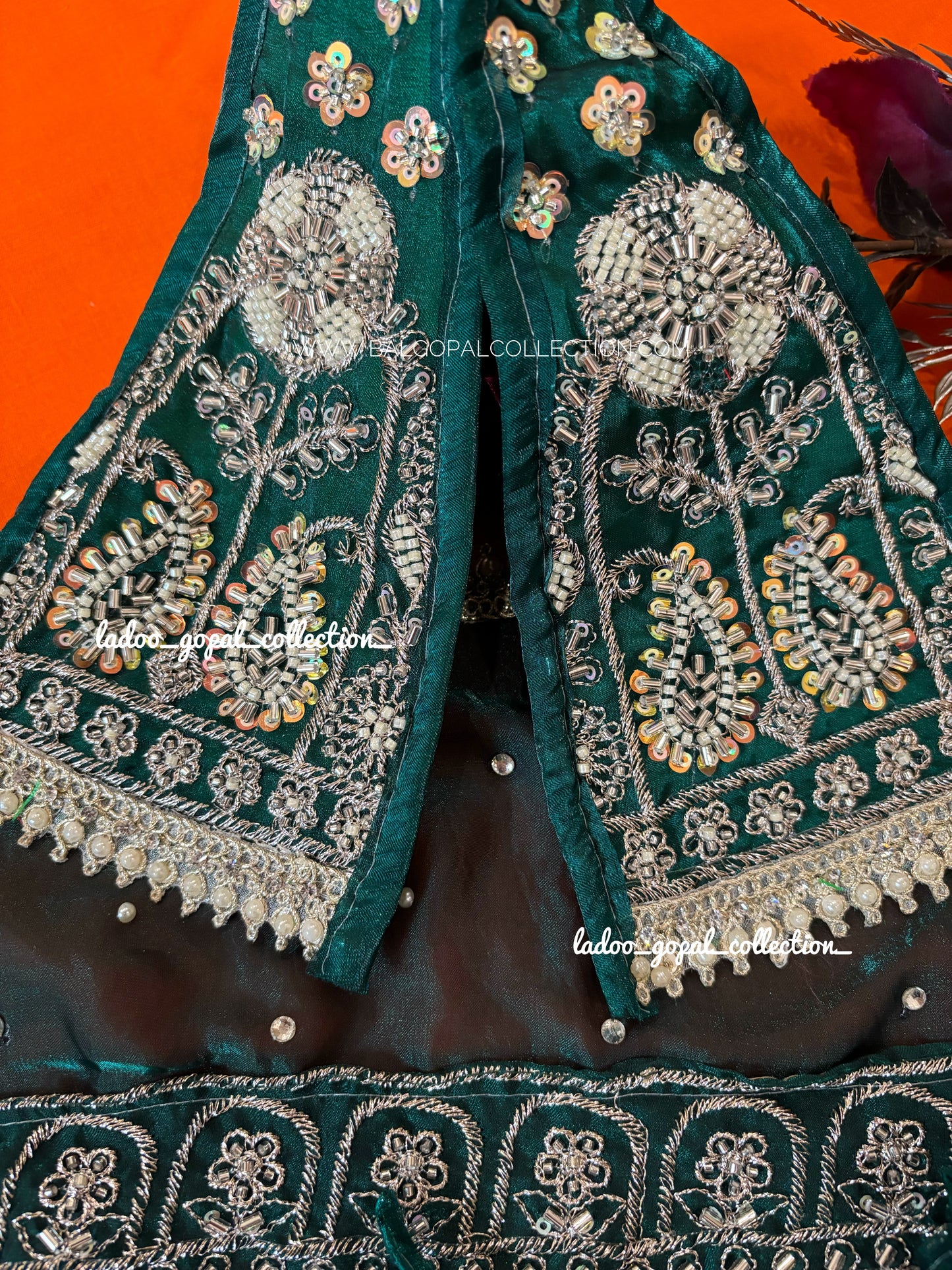 Signature Radha Krishna Poshak (RK set)