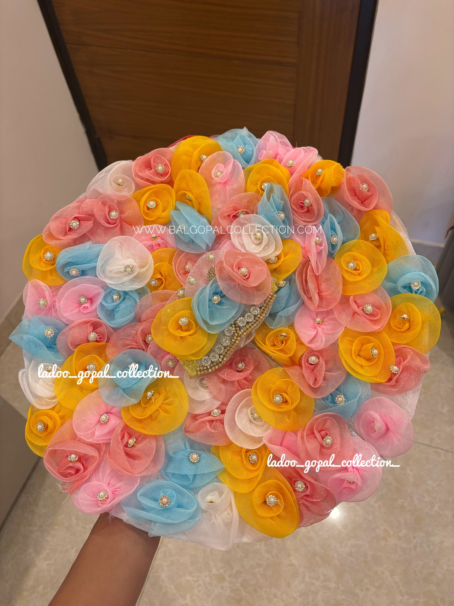 Guldasta poshak for laddu gopal