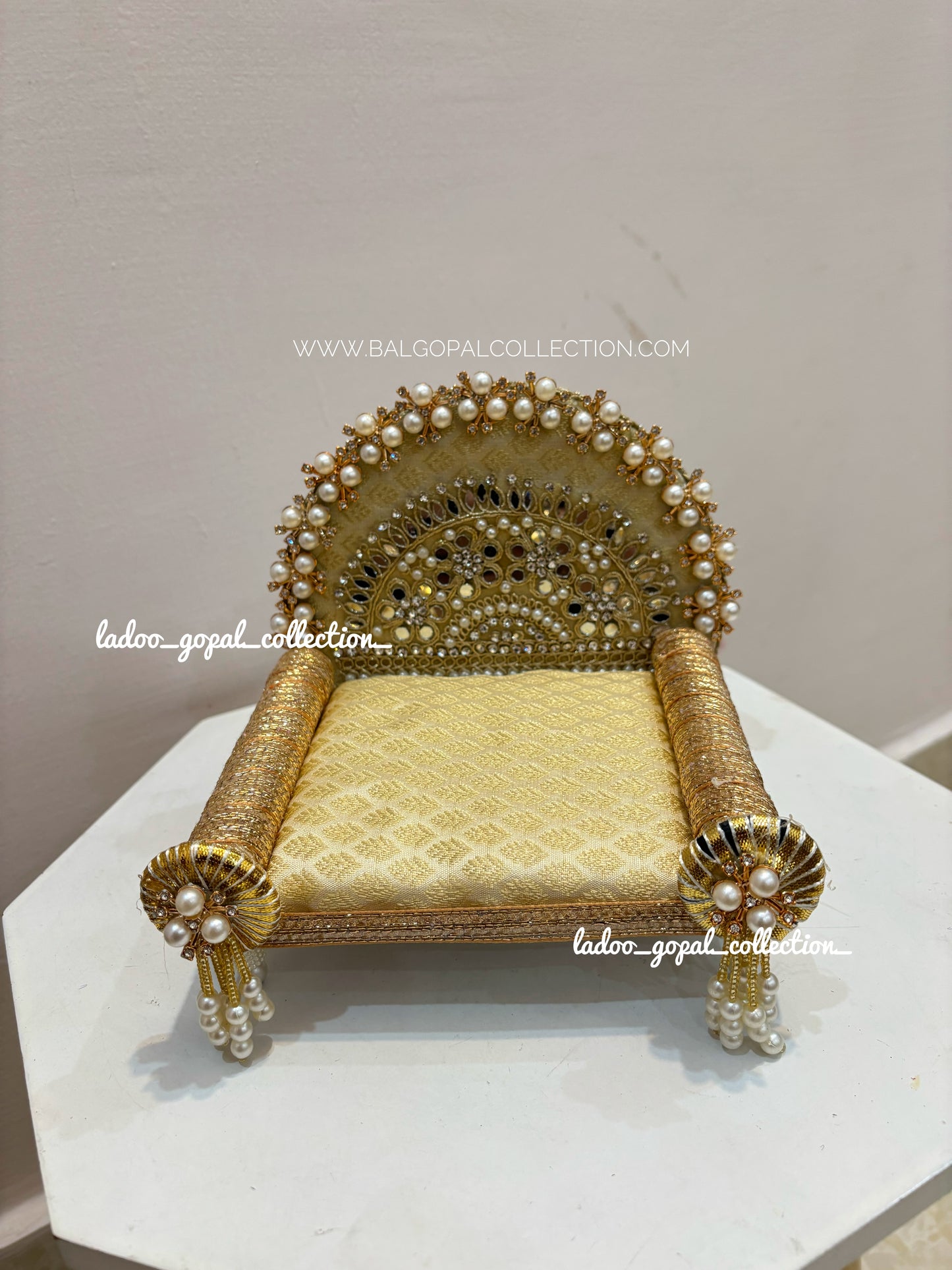Singhasan for laddu gopal upto size 3