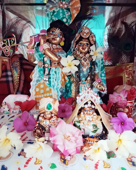 Radha-krishna Poshak (RK Set)