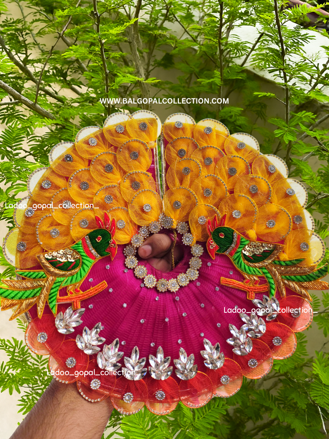 Iss Janmashtami, Sajayein Apne Laddu Gopal Ko Balgopal Collection Ke Royal Dresses Se