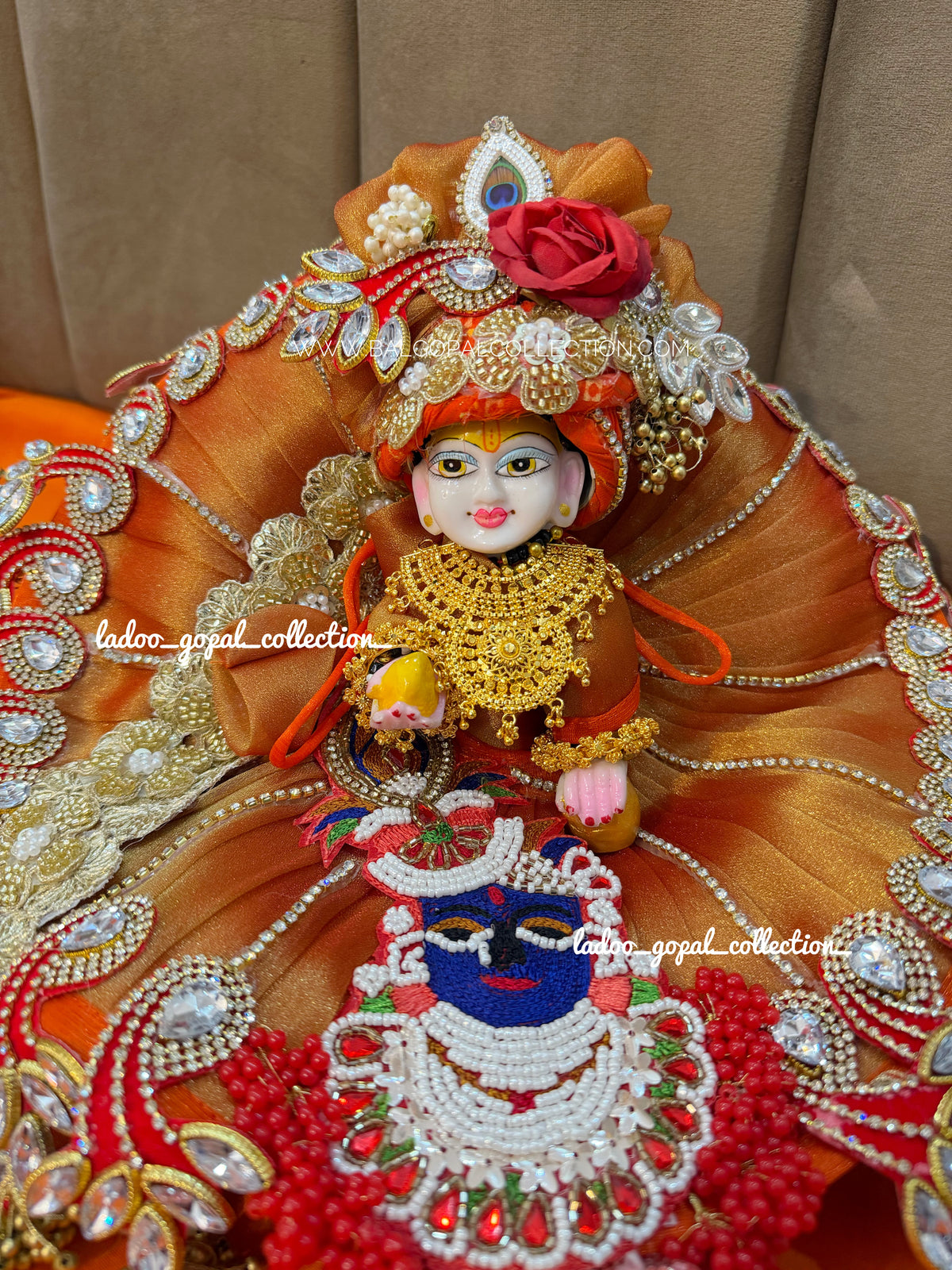 Heavy gold bangles for laddu Gopal