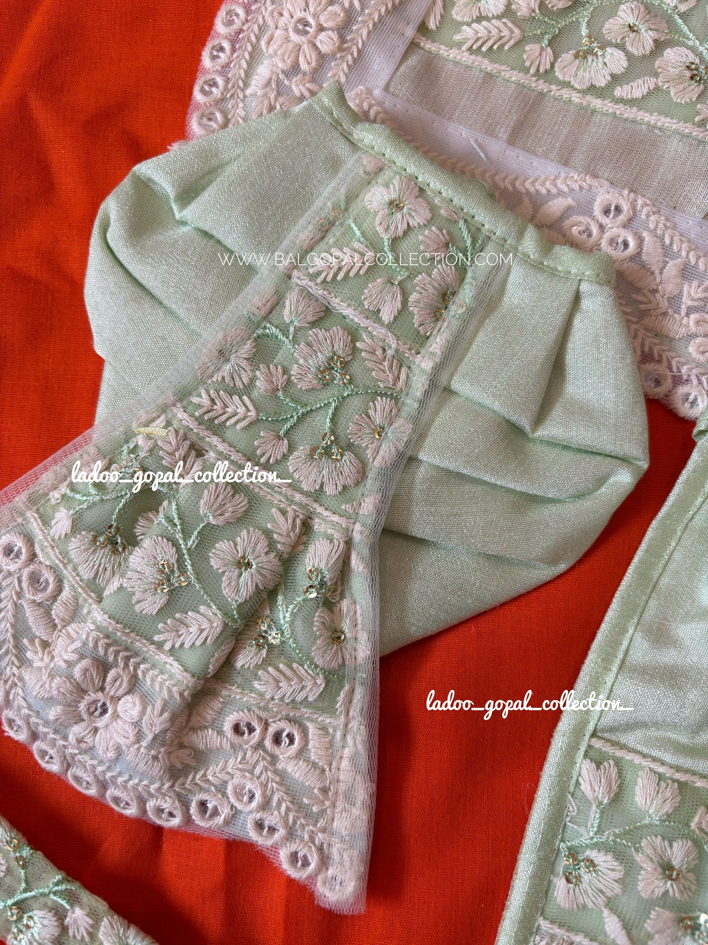 Premium isckon style Radha Krishna poshak (RK set)