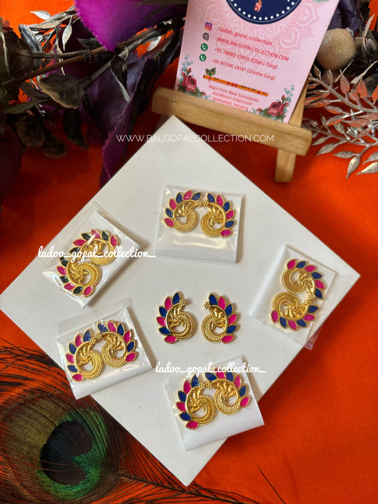 Golden kundal for laddu gopal