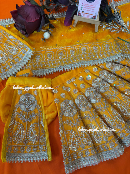 Signature Radha Krishna Poshak (RK set)