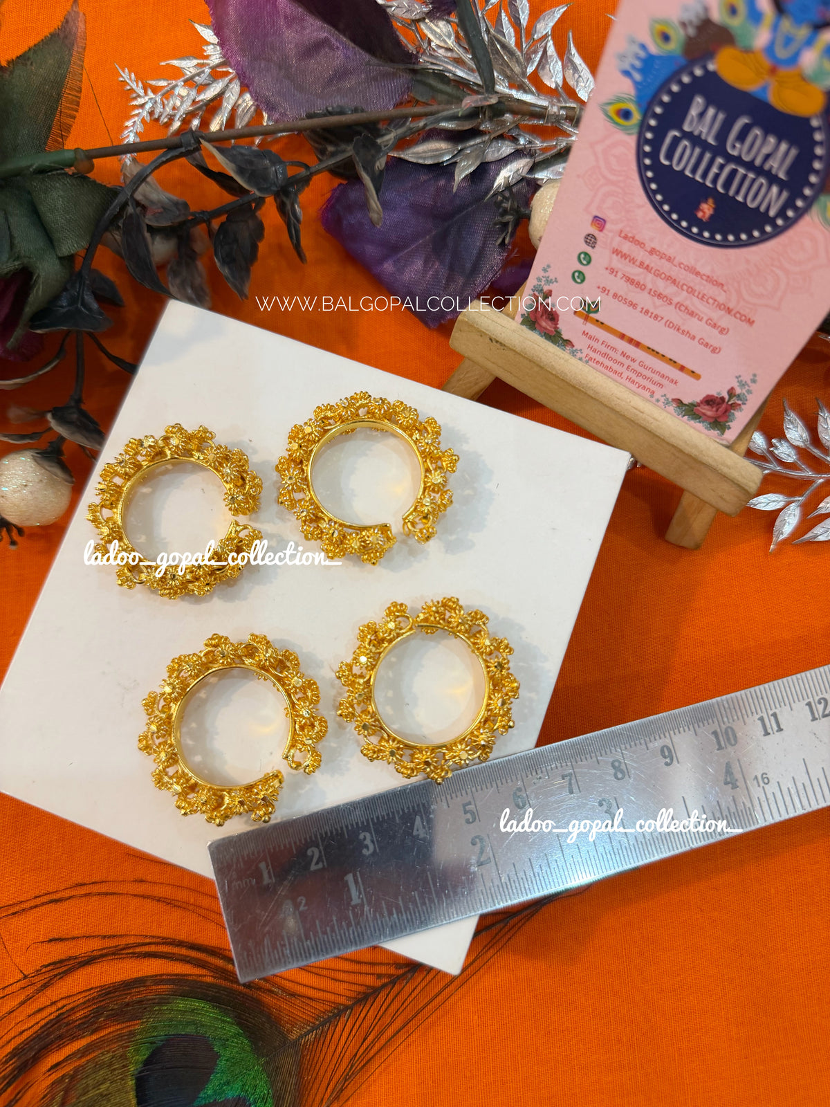 Heavy gold bangles for laddu Gopal