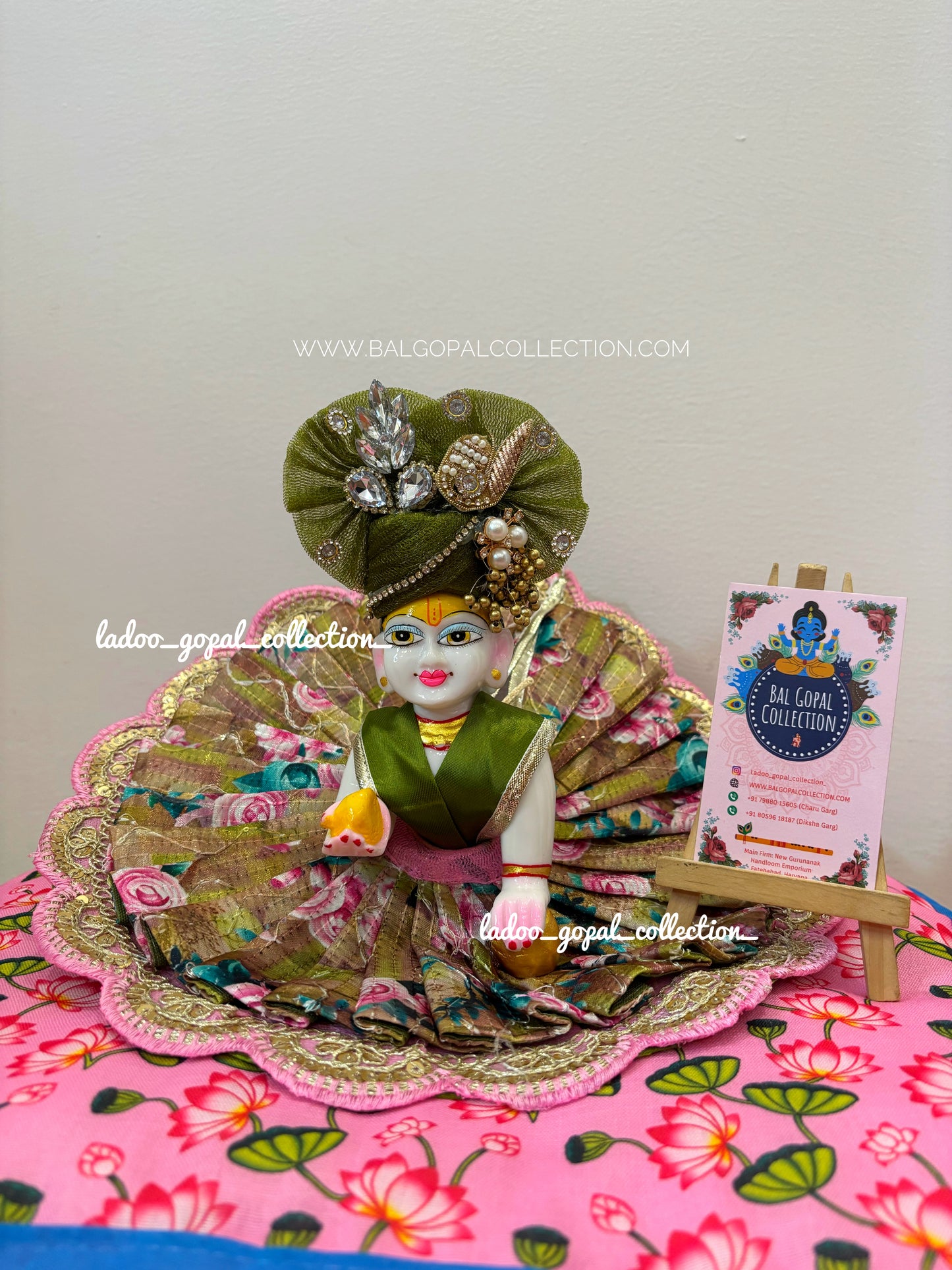 Mohini poshak for laddu gopal