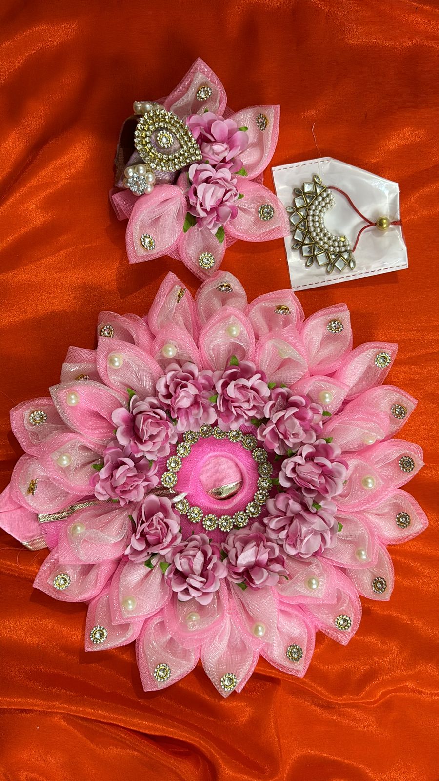 Floral heavy poshak with pagdi and mala for laddu gopal