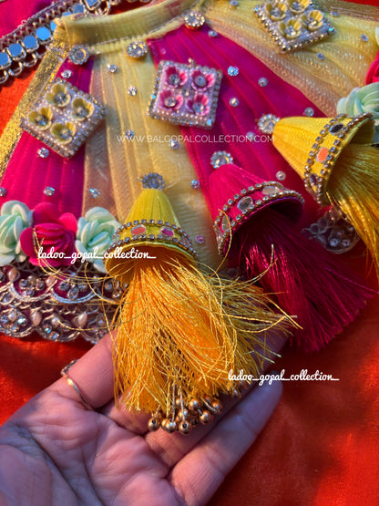 Heavy lehnga for mata rani