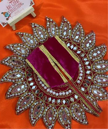 Heavy velvet dress for laddu gopal