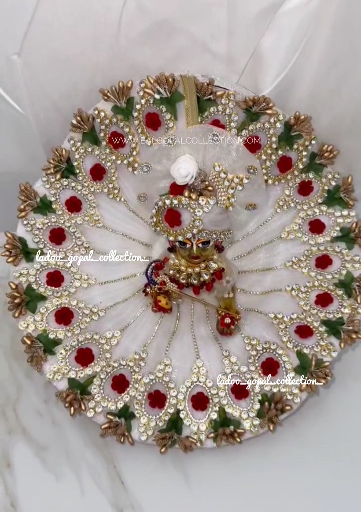 Heavy white poshak with roses for laddu gopal