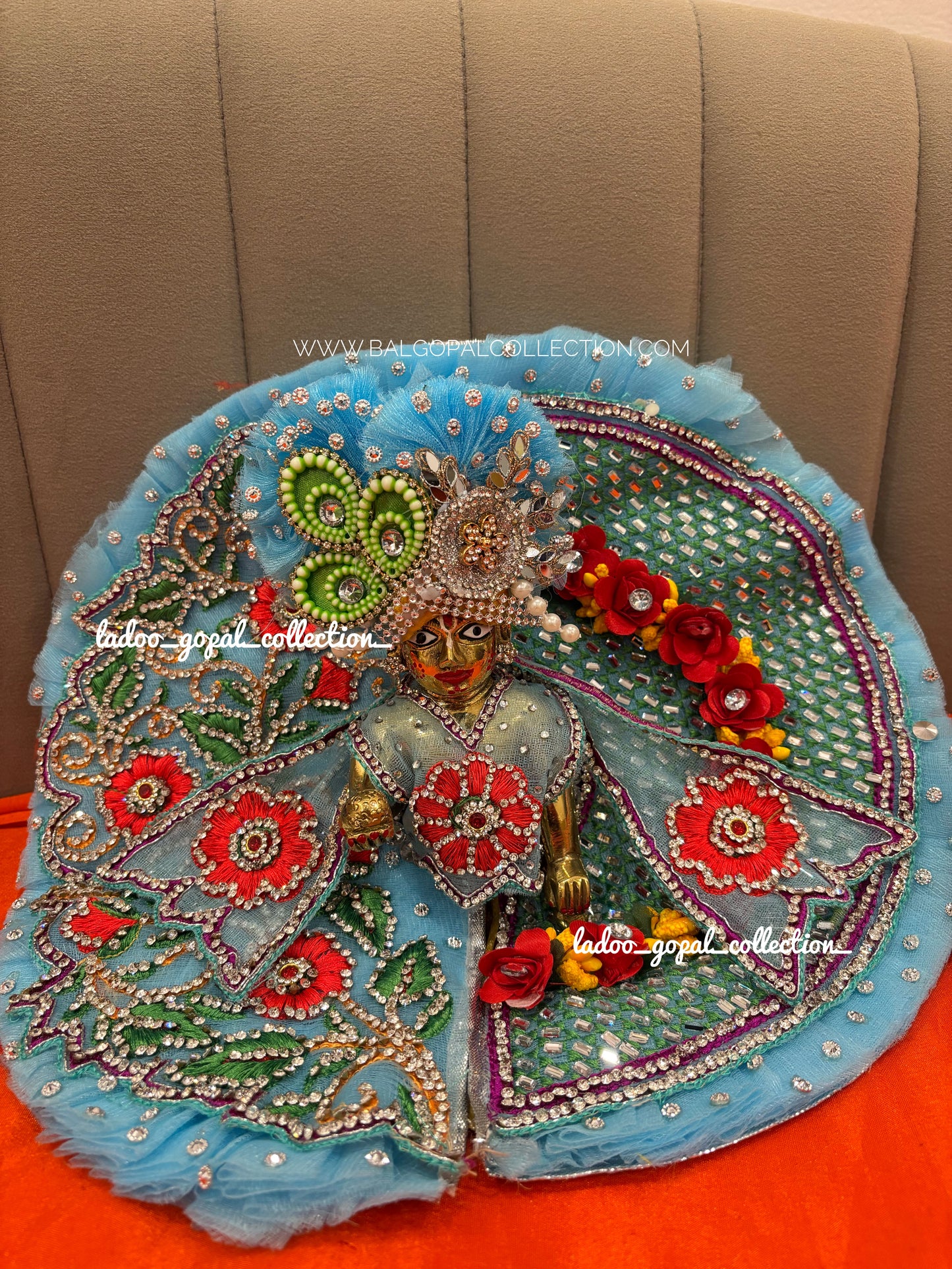 Mayuri poshak for laddu gopal