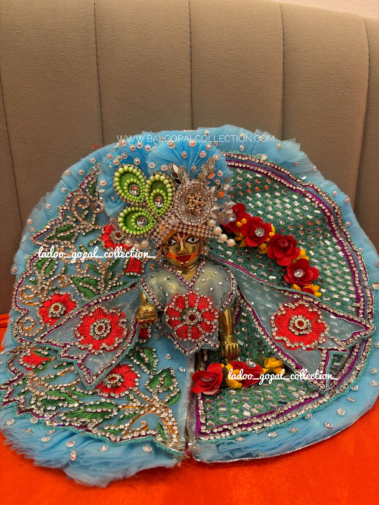 Mayuri poshak for laddu gopal