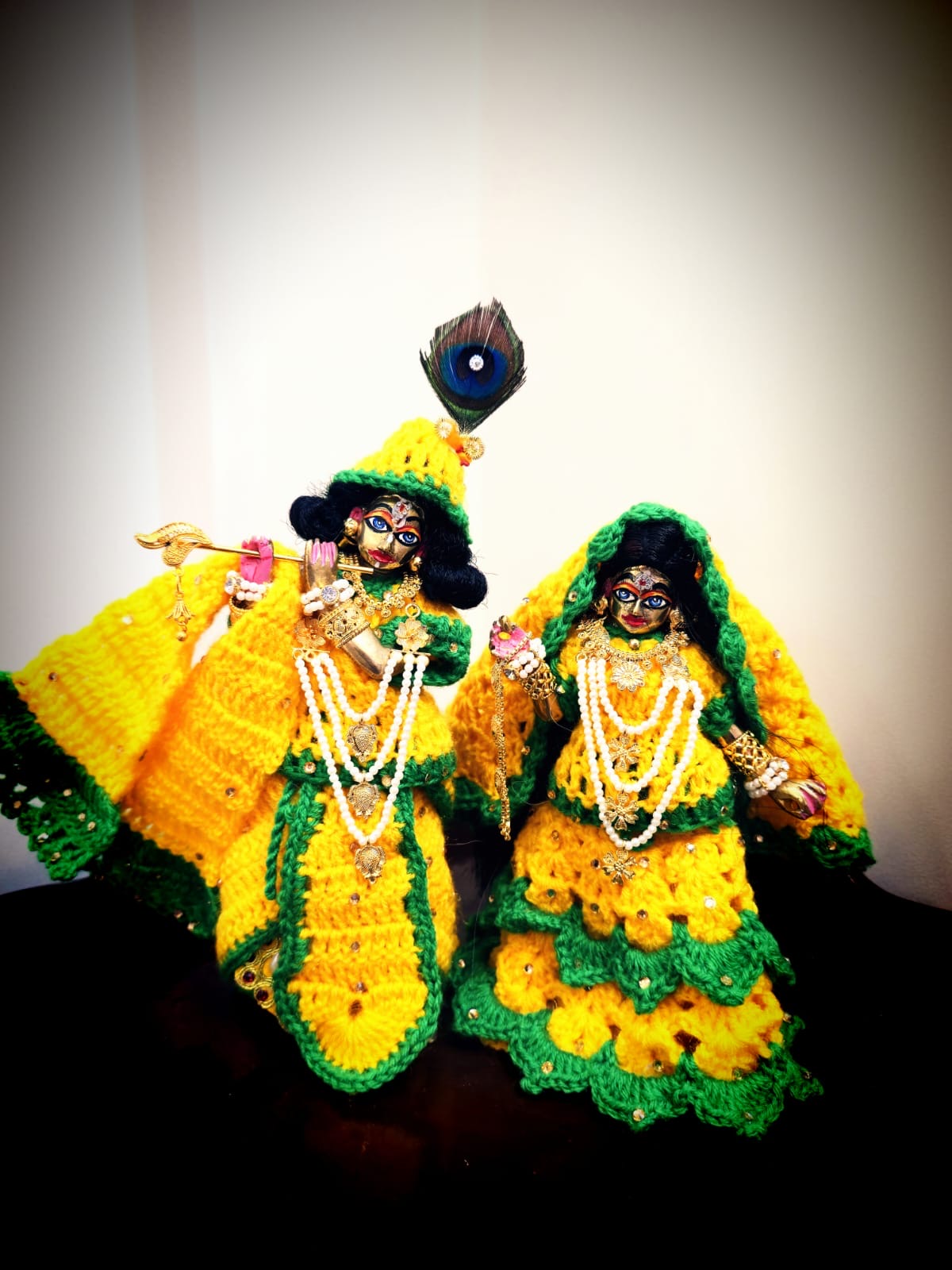 Woollen radha krishna poshak