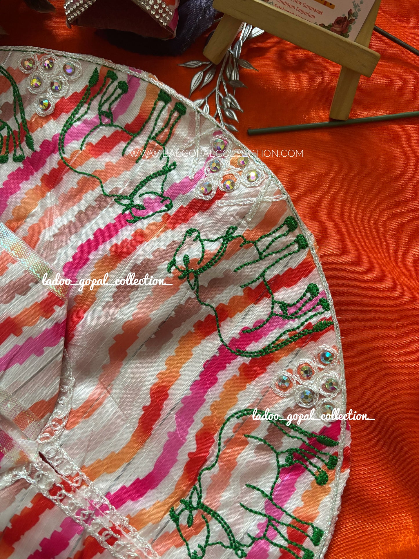 Cotton poshak with pagdi for laddu gopal