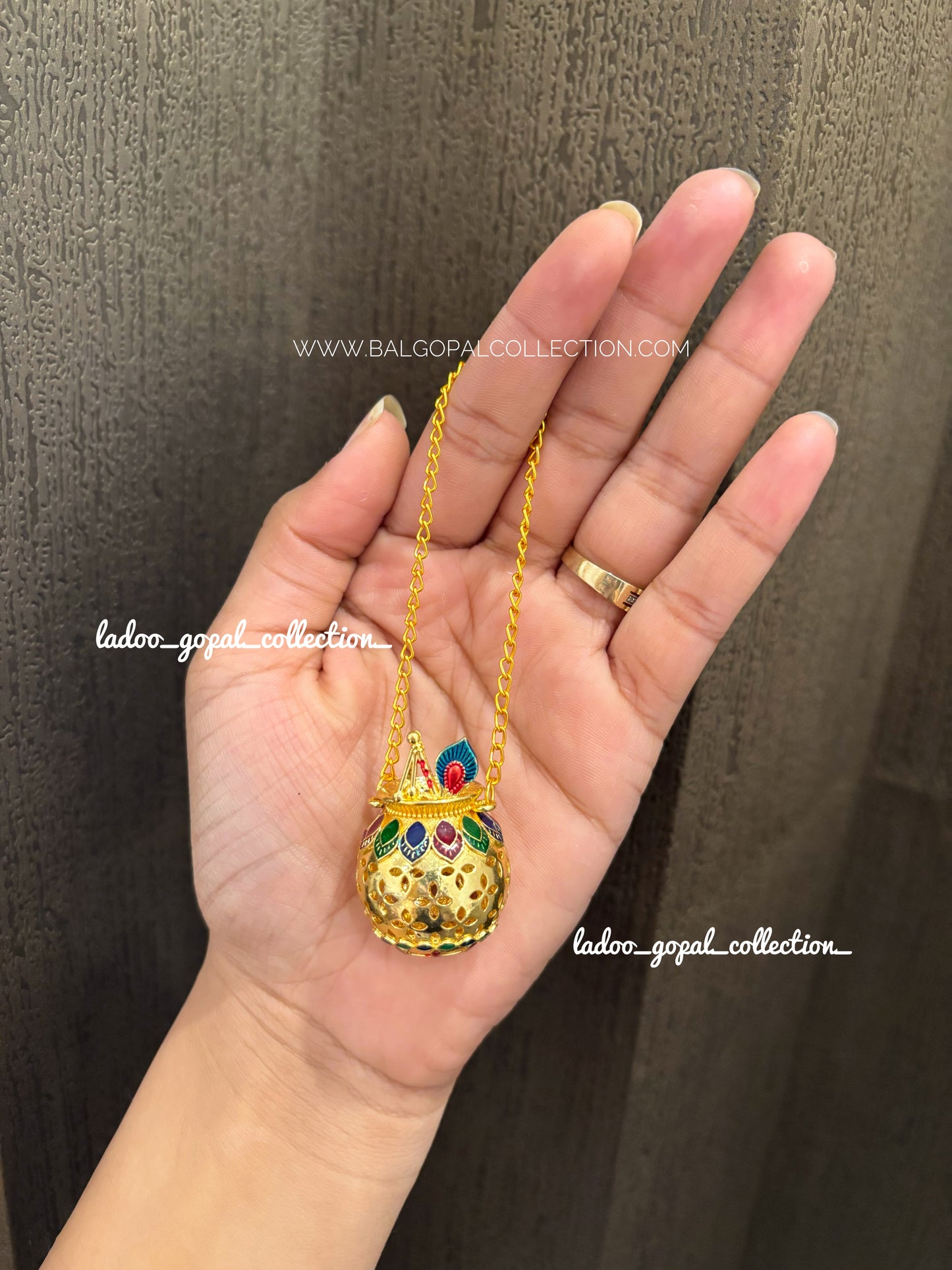 Heavy meenakari matki