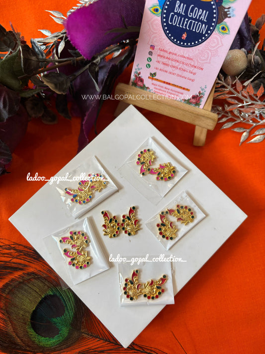 Golden kundal for laddu gopal