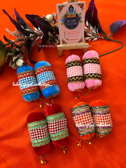 Heavy pillow for laddu gopal