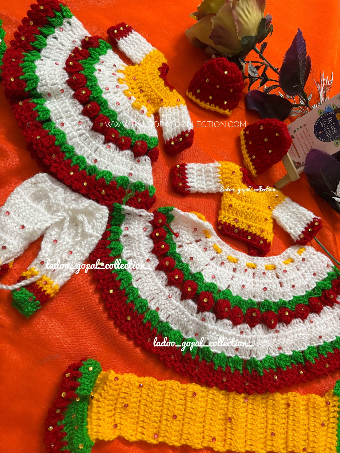 Woollen radha krishna poshak